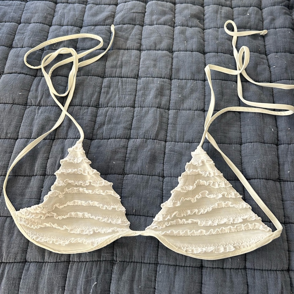New without tags Frankie’s Bikini top from the Sydney Sweeney collection.